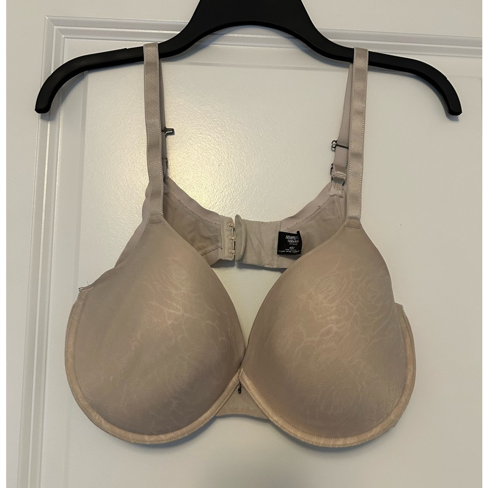 Vera Wang cream colored bra - sz 40C